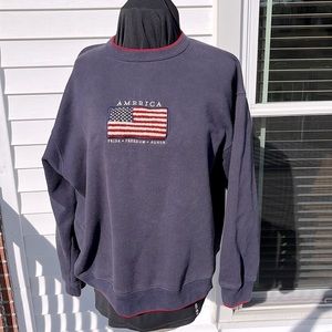 Men’s large, navy sweatshirt